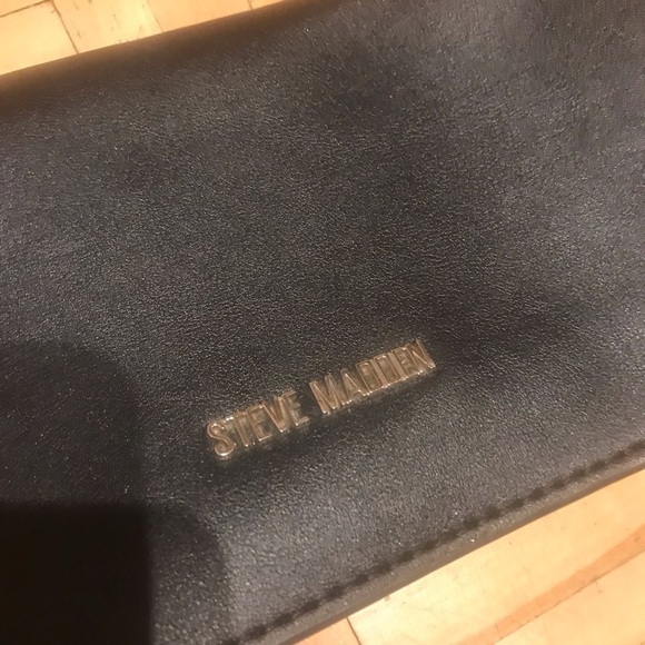 Steven Madden Crossbody Bag - Picture 2 of 6